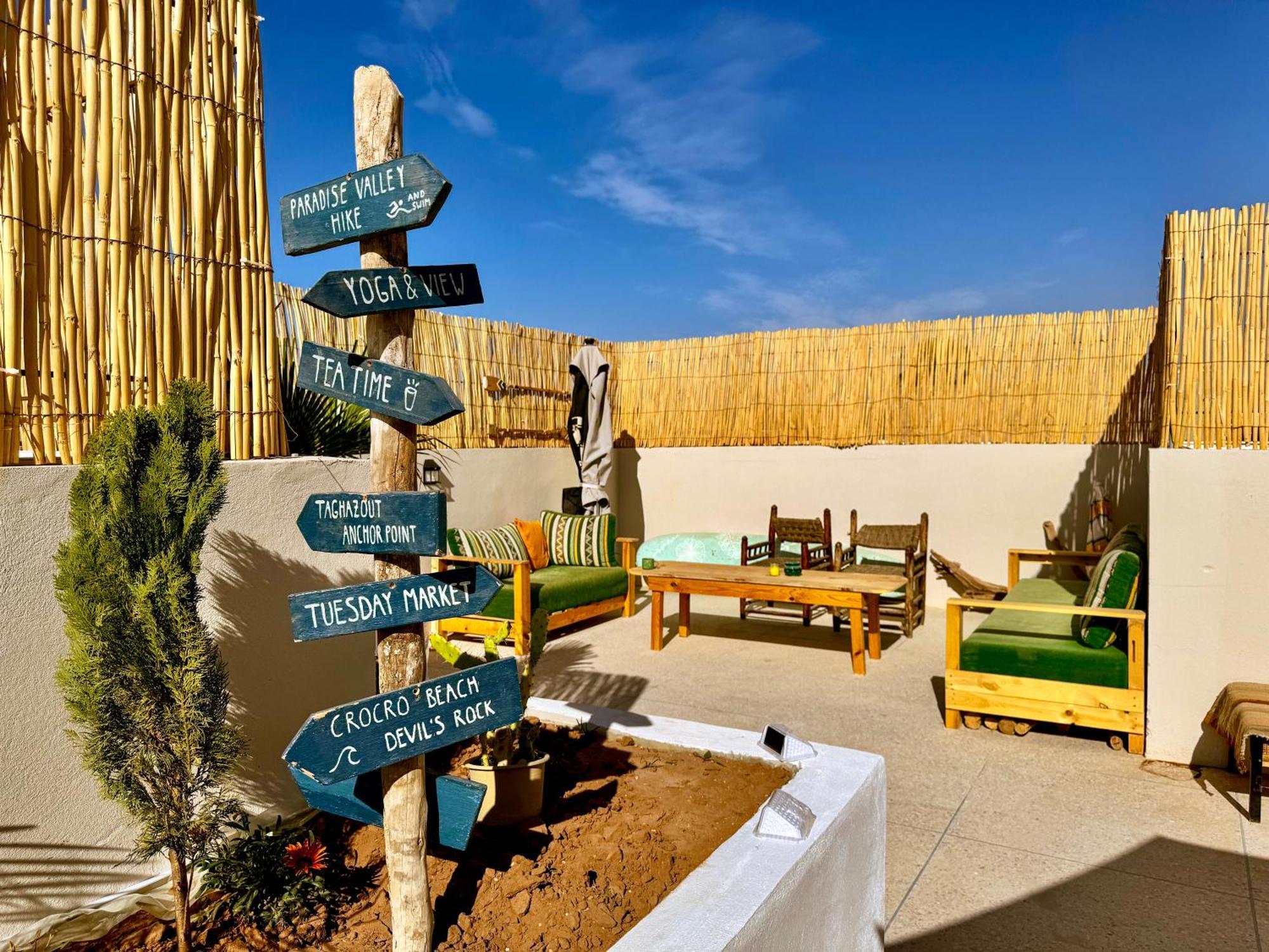 Хостел Ocean Surf House Tamraght Экстерьер фото
